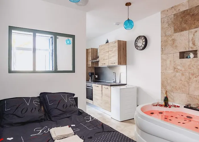 Romance Bleue-spa-wifi-parking Sejour A * Vichy